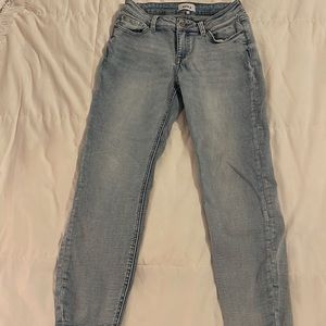 Pistola light blue jeans, frayed hem